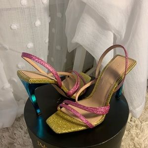 Open- Toe Pull-Back Sandal Heel